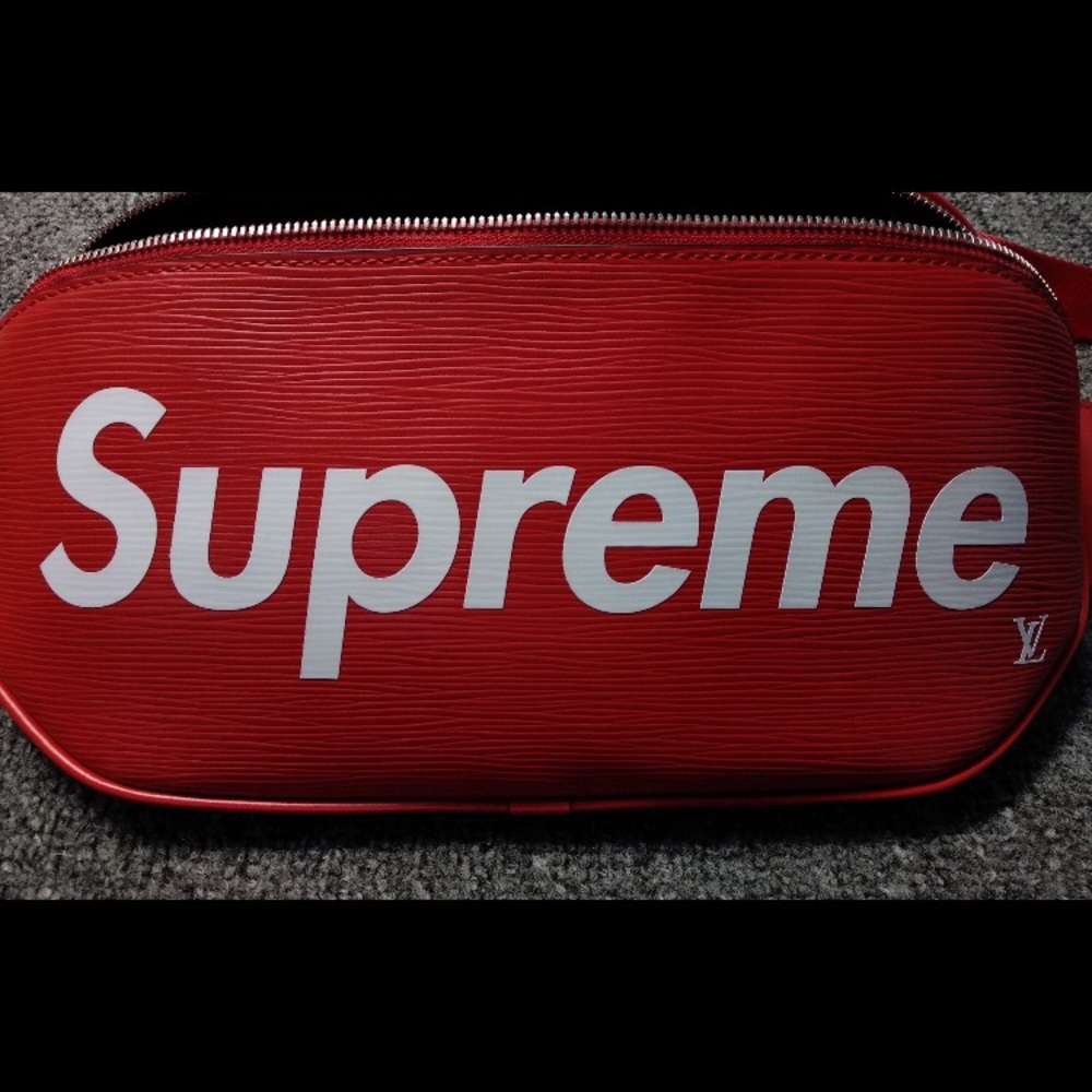 Supreme x Louis Vuitton Bumbag Epi Red